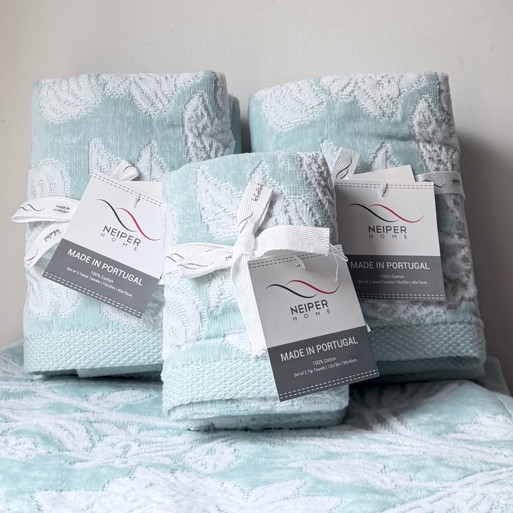 Neiper Aqua Floral Towels set of 8 bath towels - Picture 2 of 16
